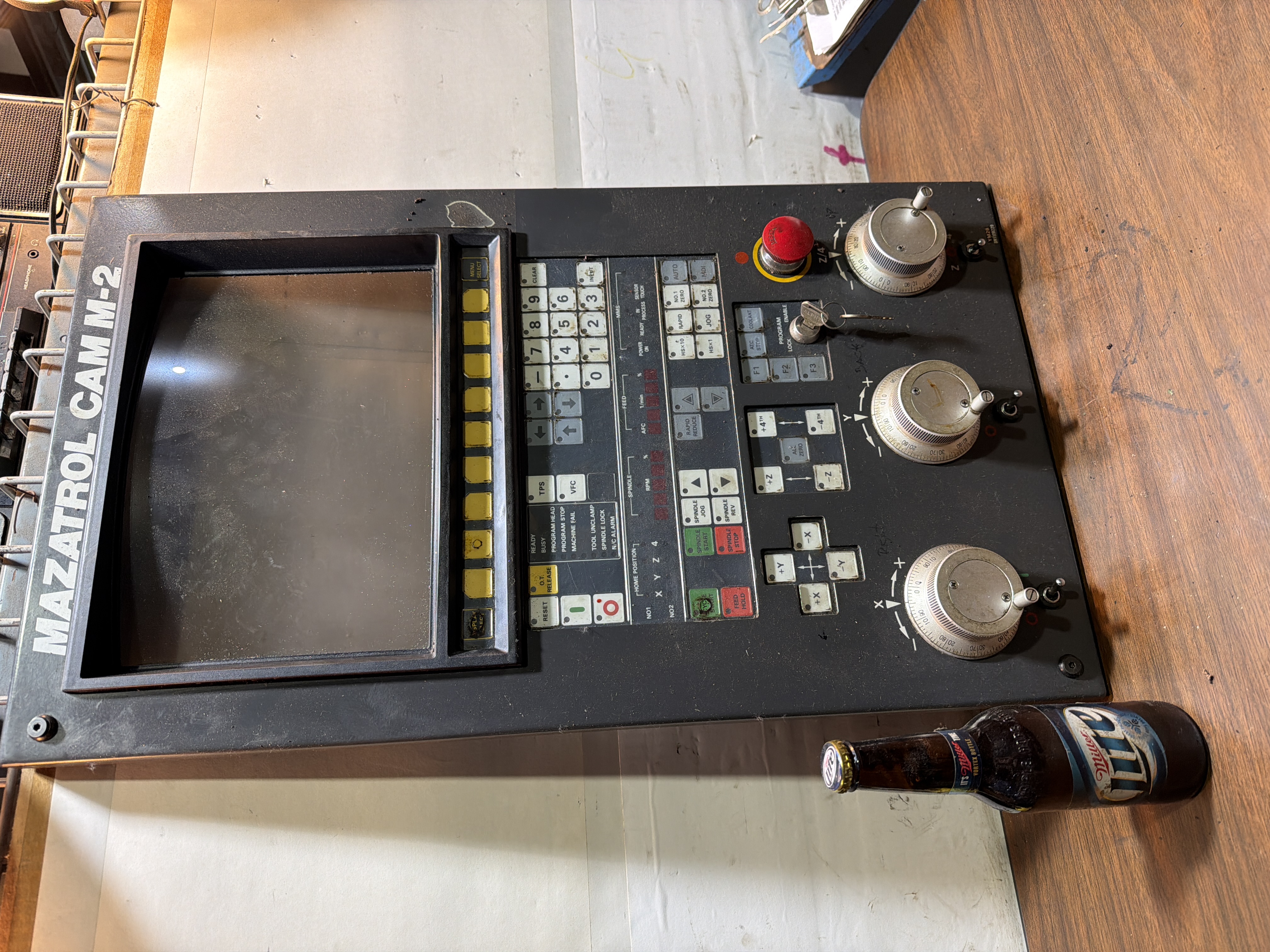 Mazatrol CAM M-2 CNC Control Panel Mitsubishi YZ214A-2 Operation Board