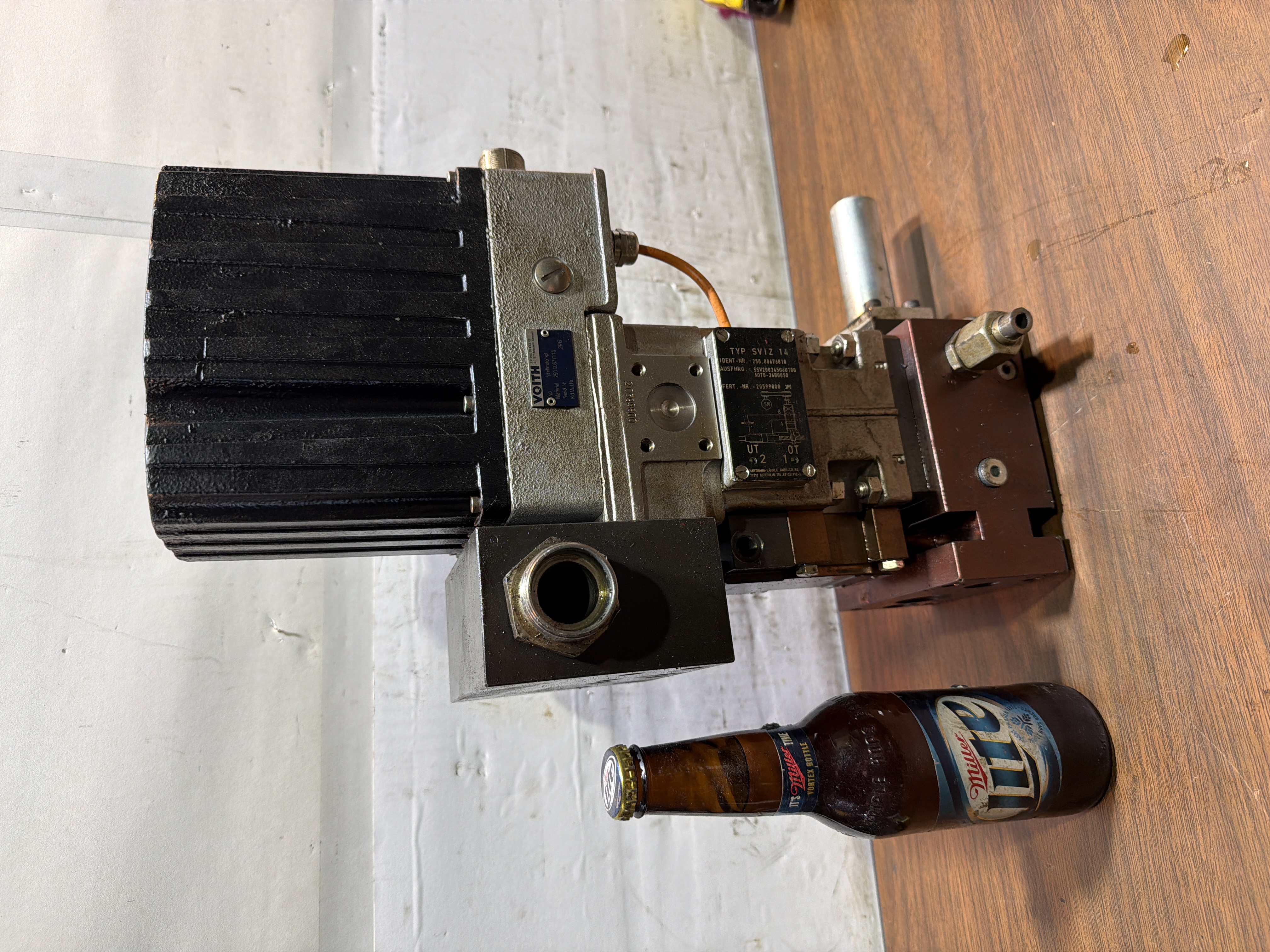VOITH SVIZ 14 Servo Valve Schrittmotor SSVZ003456U100,A070-36B0050