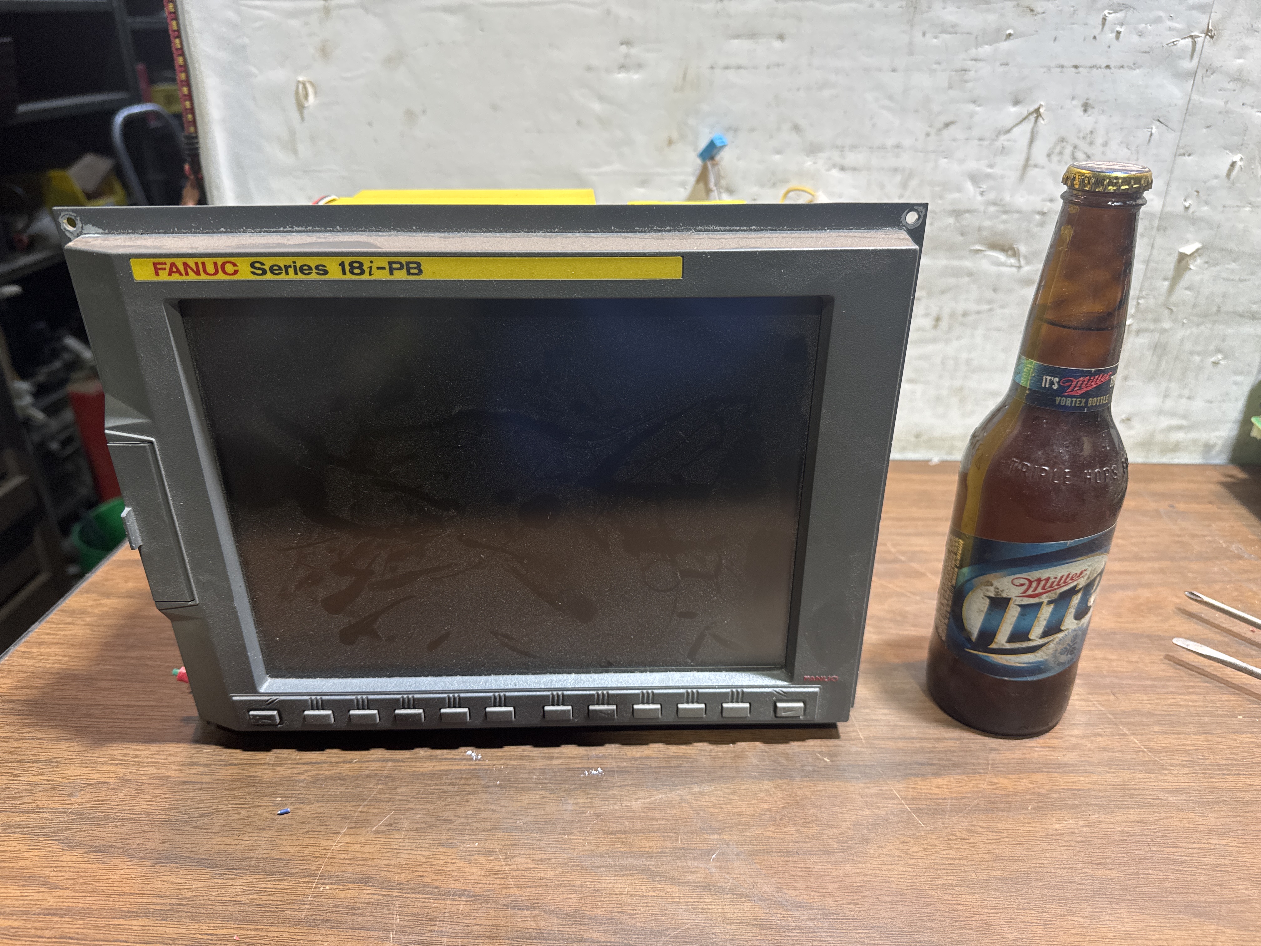 Fanuc Panel i A13B-0199-B162 CNC Series 18i-PB Operator Interface