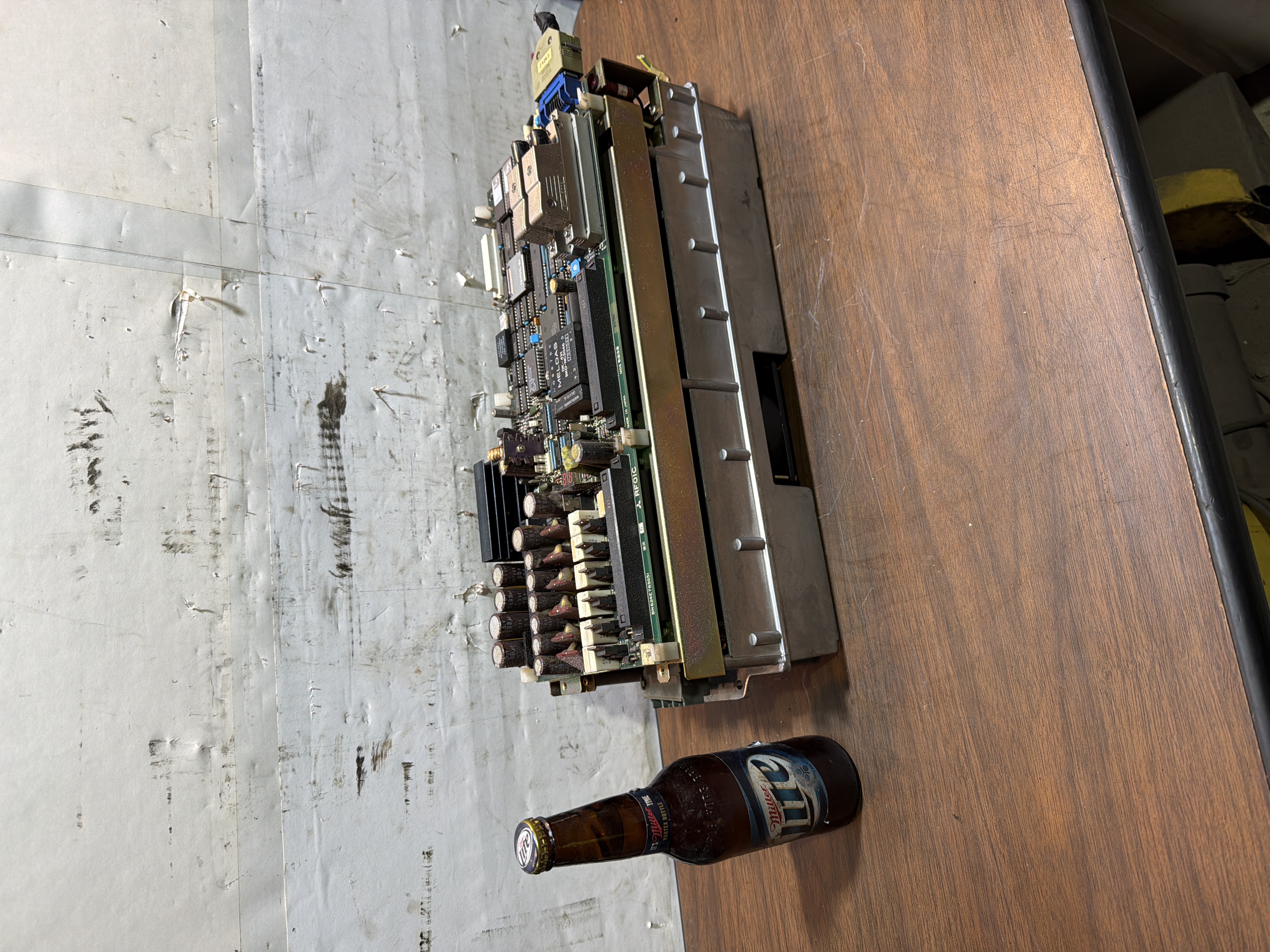 Mitsubishi MR-S1-300-E01 Version B AC Servo Drive Amplifier Meldas