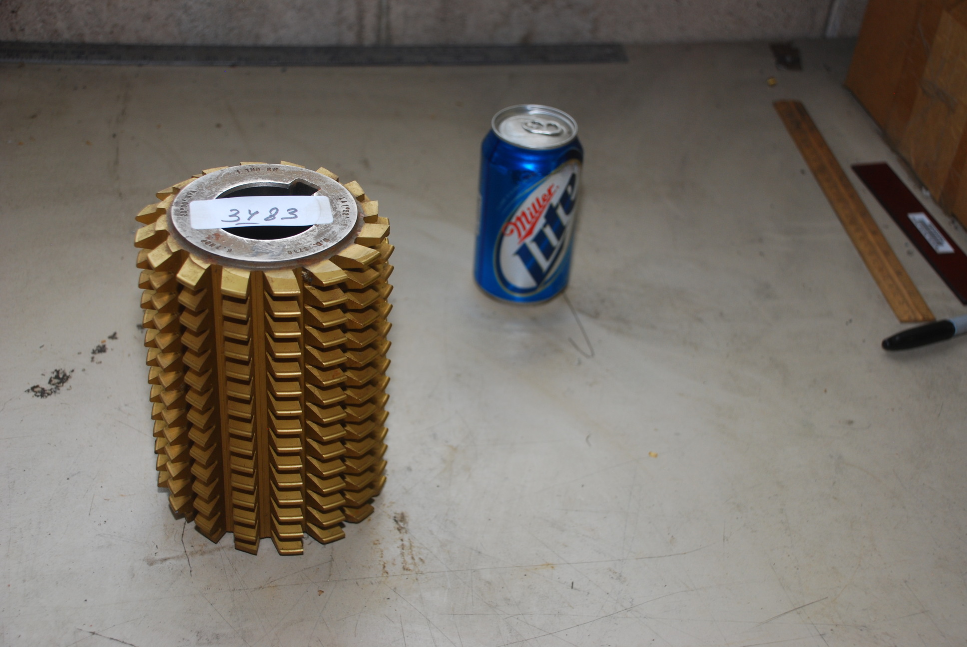 USED, GEAR HOB/CUTTER 1THD LA1852' W.D. .373 6.7 NDP 20*00' NPA 1THD