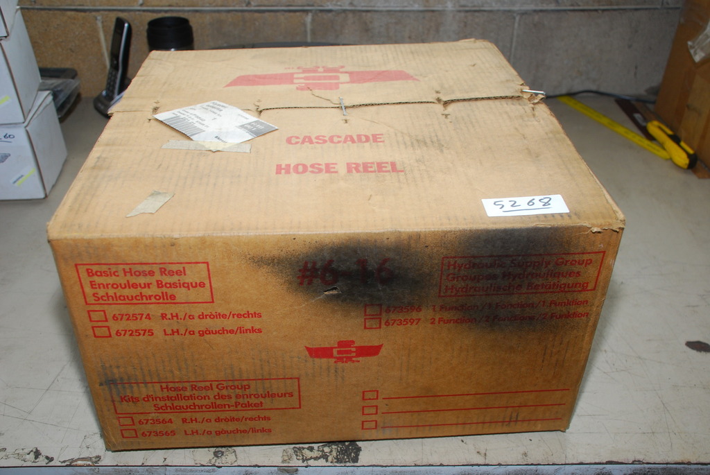 NEW, Hyster Cascade Forklift Hose Reel 672845 R