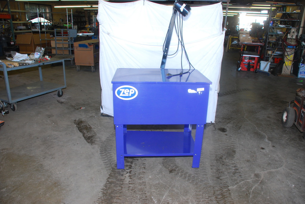 ZEP Dyna-Brute Industrial Solvent Parts Washer with filter, FLUID