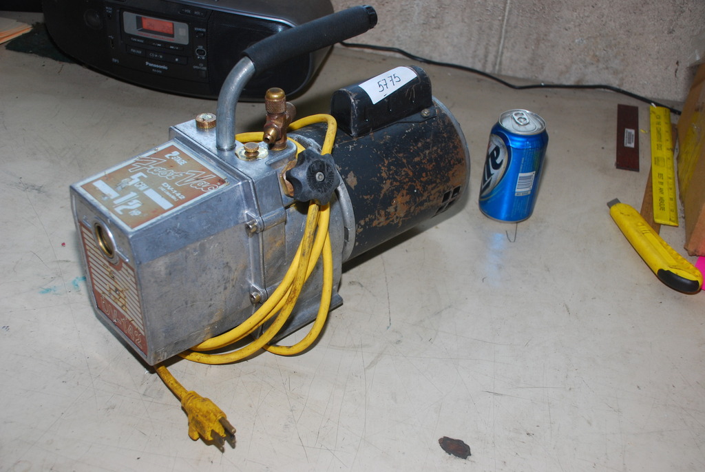 FASTVAC DV142 HVAC VACUUM PUMP 1/2 HP 115 VOLT, WORKS