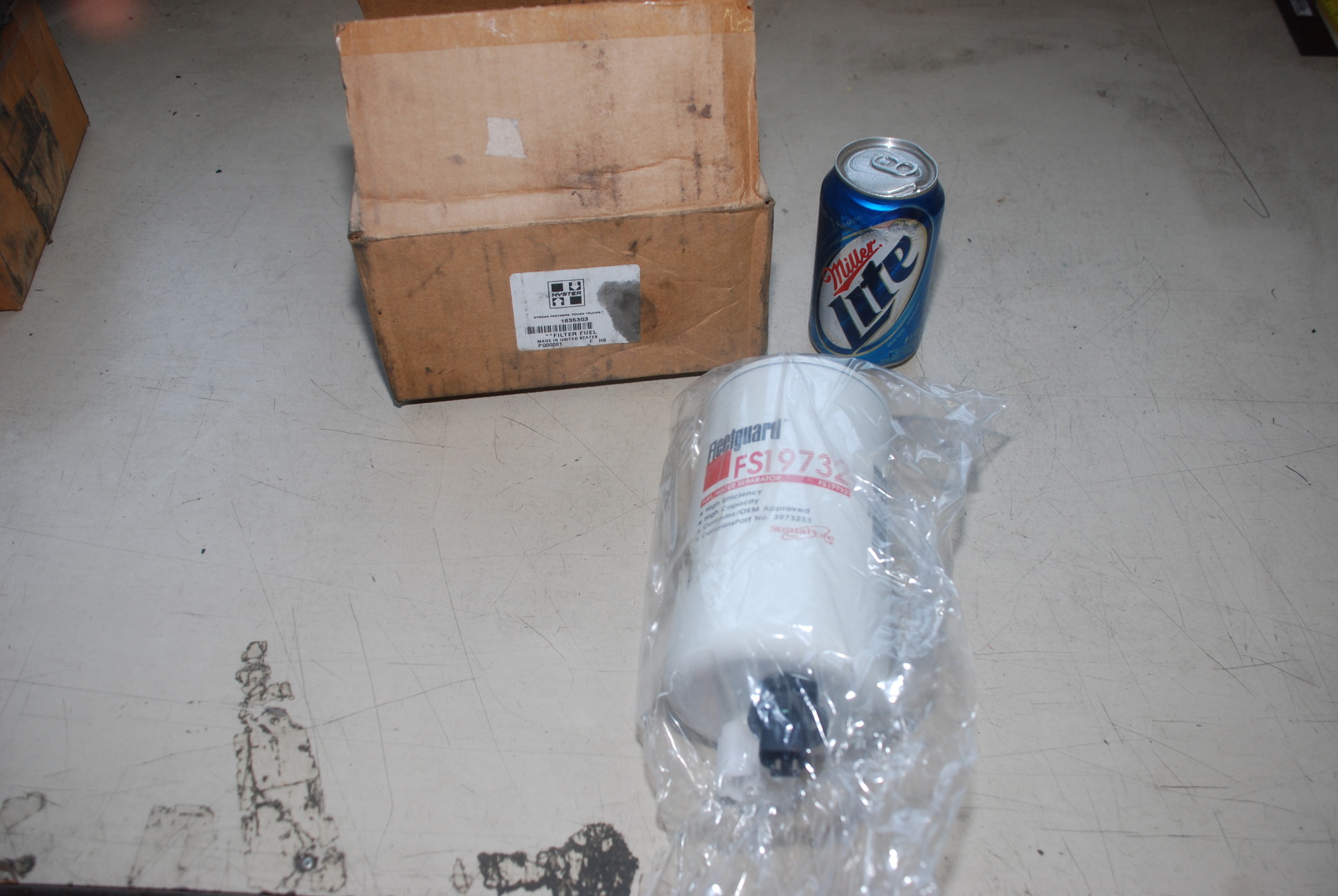 NEW, Hyster Forklift Fuel Filter 1635303 Made in USA