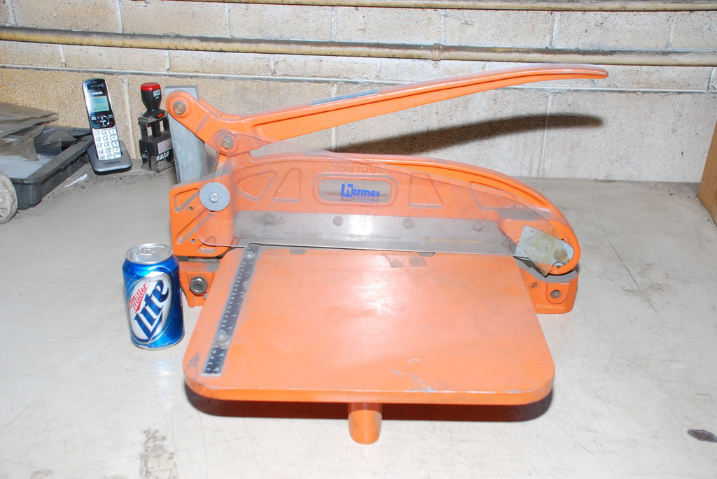 Hermes Cutting Shear Plastic Cutter with Guard 12" capacity 25-160-00