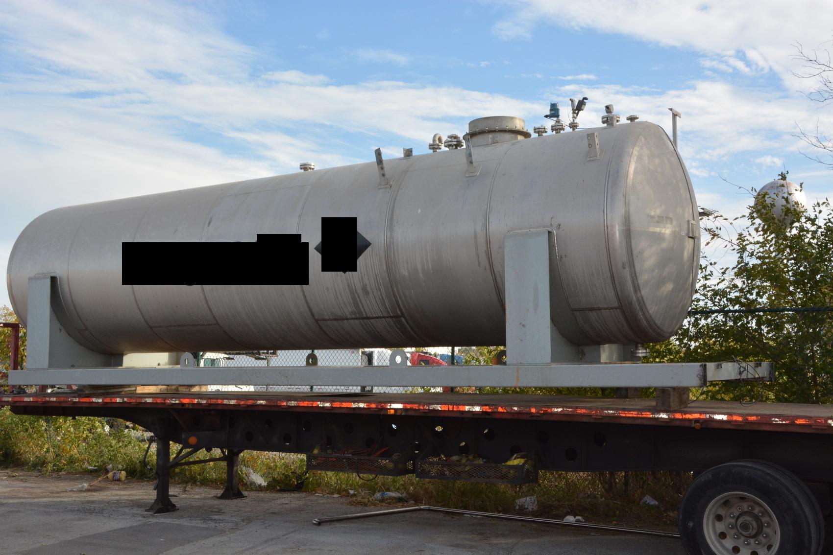 9,500 Gallon 304 Stainless Steel Horizontal Bulk Storage Tank nopl
