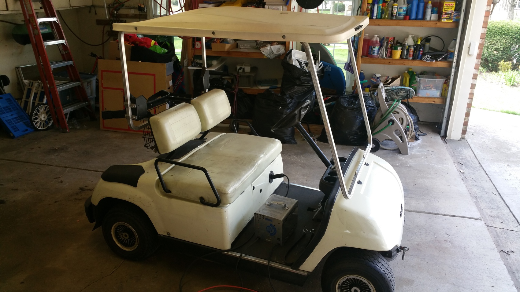 2002 Yamaha G19E 48 volt electric golf cart,NEW BATTERIES,Charger!