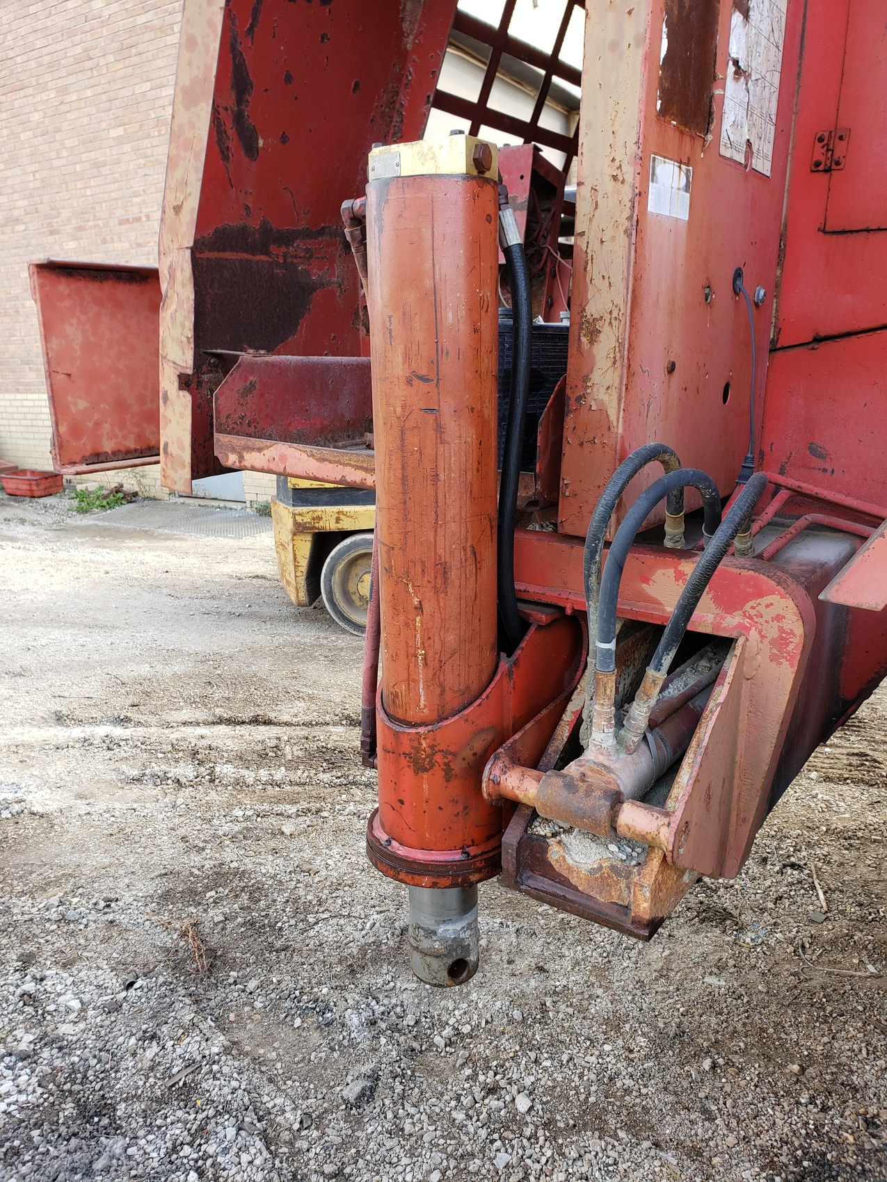 Outrigger Jack for link belt HSP 8018 rough terrain crane