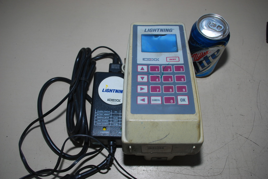 IDEXX Lightning Luminometer w/ Charger